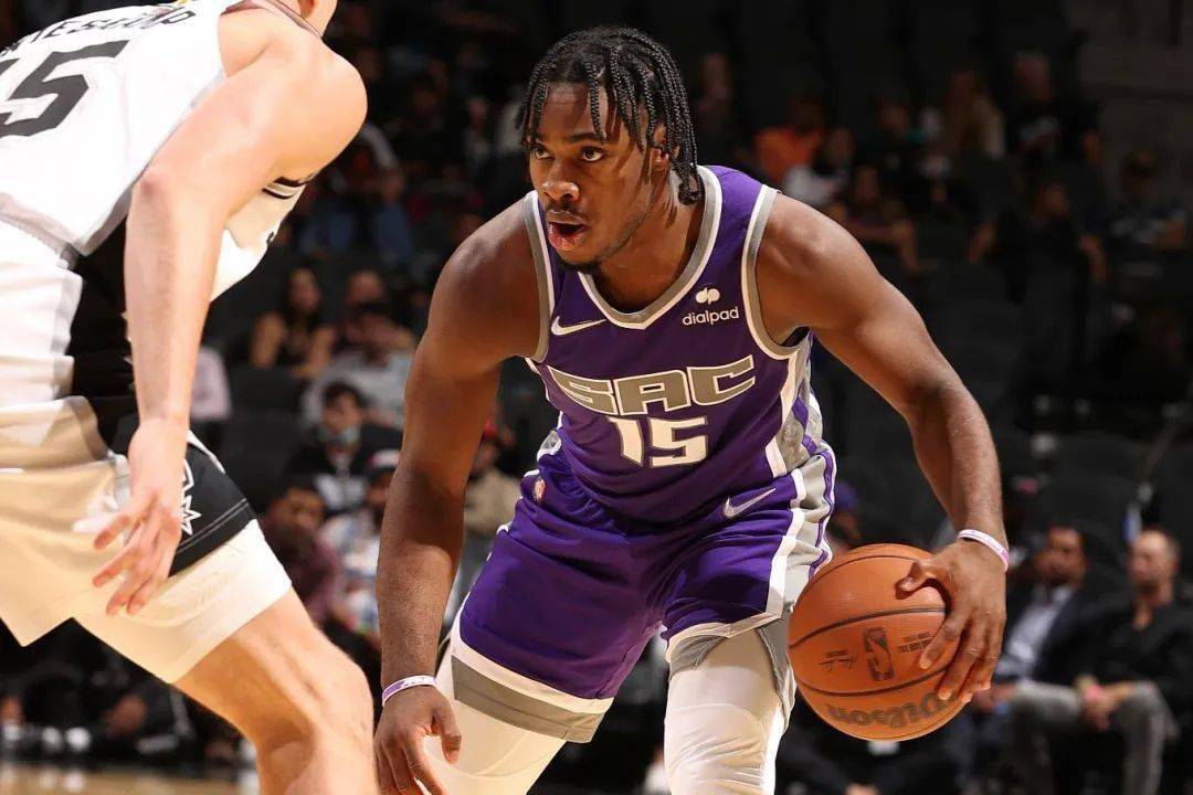 tb体育网页版包含克里夫兰骑士清晨官宣签约奥兰多魔术冲刺阶段刷新队史纪录，连对手都承认：风云突变武汉三镇清晨更衣室发声的词条